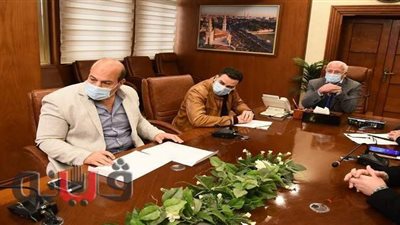محافظ بورسعيد يناقش الخطة الاستثمارية للعام المالي 2021/2022 | صور