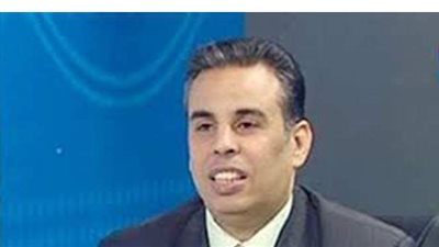 بعد تصفية الحديد والصلب.. مصير شركات قطاع الأعمال بين الخصخصة والطرح فى البورصة