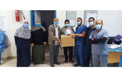 نقابة الأطباء تهدي ١٠٠ واق للوجه للأطقم الطبية بجنوب سيناء