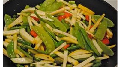 طريقة عمل الخضار السوتيه