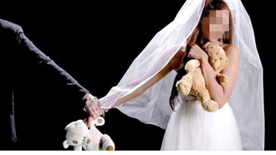 وجدوها بفندق قبل الزفاف.. أسرة تحرض فتاة 