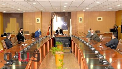 رئيس جامعة المنصورة يناقش خطة الأنشطة الطلابية مع ممثلى «اتحاد الطلاب»