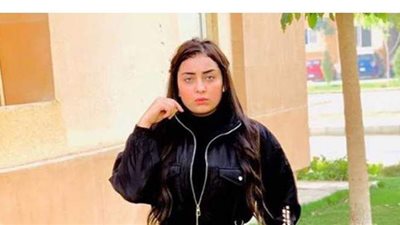 بدء استئناف هدير الهادي على حبسها عامين بتهمة التحريض على الفسق