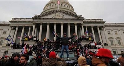 اعتقال عازف الجيتار المشارك في أحداث الكابيتول