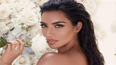 بالصور.. كيم كاردشيان تحتفل بـ200 مليون متابع على 