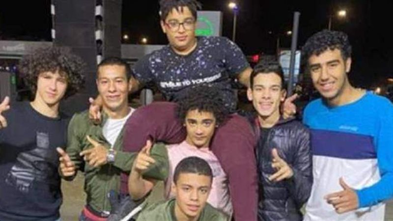 طفل المرور وأصدقائه