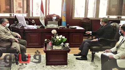 محافظ الغربية يمد مصنع تدوير القمامة في المحلة الكبرى بـ ٨ معدات