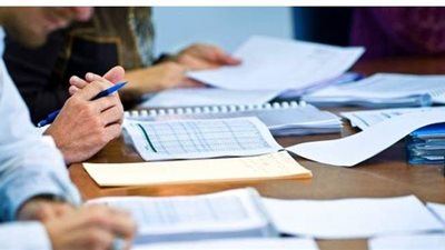 خطوات استخراج كعب العمل من المنزل