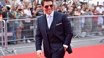 من دبي إلى ناسا.. تفاصيل رحلات توم كروز من أجل تصوير 