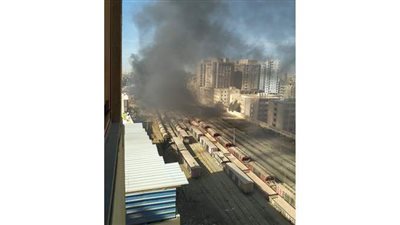 نشوب حريق في قطار بضائع بسوهاج | صور