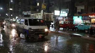 أمطار خفيفة على شوارع القاهرة