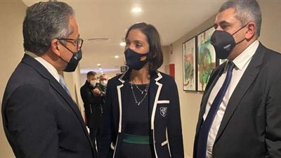وزير الآثار يناقش عودة السياحة الإسبانية للمقاصد المصرية