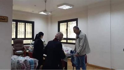 صرف مساعدات لأسرة العقار المنهار في الإسكندرية