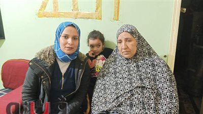 صور زوجته في أوضاع مخلة تحت التهديد ورفض الاعتراف بابنته.. جدة ضحية طفلة التعذيب تكشف مفاجأت مثيرة |فيديو