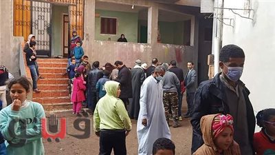 النيابة تناظر الطفلة ضحية واقعة التعري على يد والدها بالدقهلية