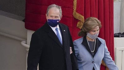 لحظة وصول رؤساء أمريكا السابقين لمقر تنصيب بايدن | فيديو