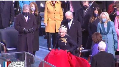 ليدي جاجا تؤدي النشيد الأمريكي في افتتاح حفل التنصيب | فيديو