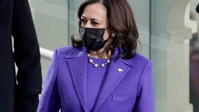 ظهرت به هاريس وعدد من الحضور.. سر ارتداء البنفسجي خلال تنصيب بايدن | صور