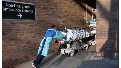 فاقت قتلى جنودها في الحرب العالمية الثانية.. رقم قياسي لوفيات كورونا في أمريكا