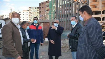 محافظ القليوبية يتابع أعمال تطوير محور شركات البترول بمسطرد