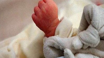 بيع الأطفال على السوشيال ميديا.. أستاذة علم اجتماع: الكثافة السكانية السبب.. وخبير قانوني: جريمة متاجرة بالبشر