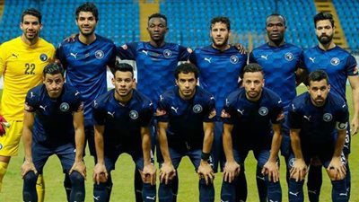 بيراميدز يخاطب اتحاد الكرة لاستقدام حكام أجانب لمباراة الأهلي