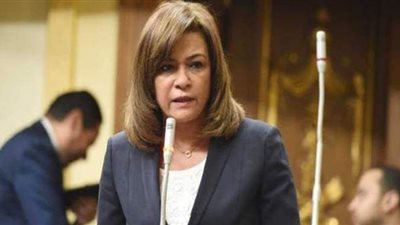 سحر طلعت مصطفى لوزير الشباب: 