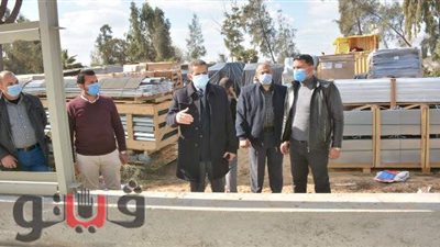 محافظ الغربية يتفقد مشروع محطة إنتاج البيض ويقيل رئيس وحدة محلية