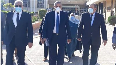 رئيس جامعة الأزهر يطالب بسرعة الانتهاء من أعمال الصيانة بالمدن الجامعية