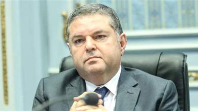 وزير قطاع الأعمال: إنتاج أول سيارة كهربائية داخل شركة النصر في 2022