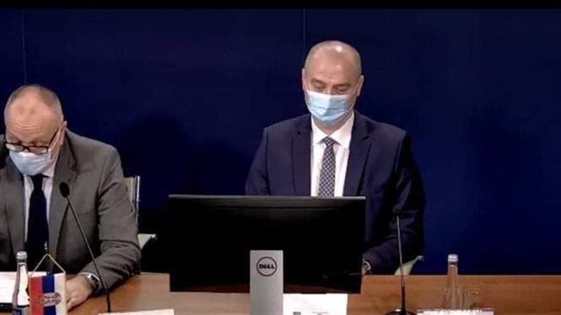 لقاء عبر الإنترنت