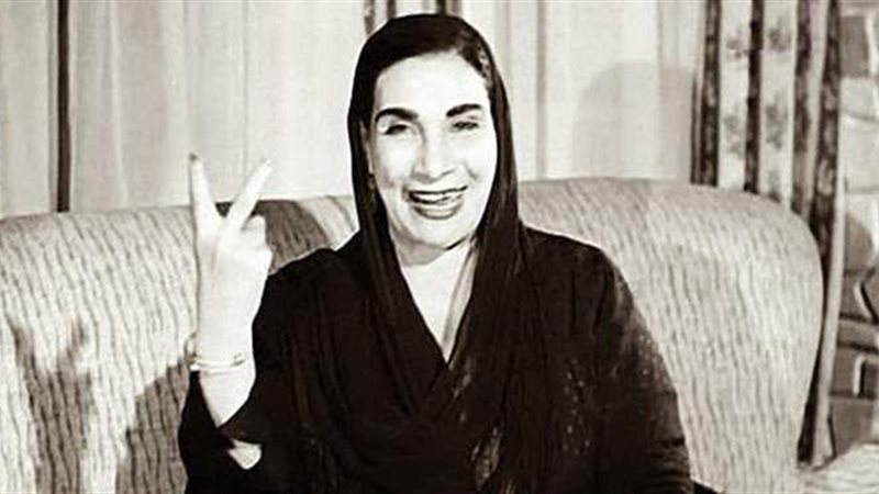 الفنانة مارى منيب