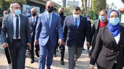 وزيرالرياضة العراقي يشيد بمركز شباب الجزيرة ومنشآته