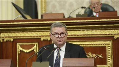 الحسيني يطالب وزير قطاع الأعمال بالاستقالة: يتعمد تصدير الإحباط للشعب