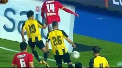 سمير عثمان: الأهلى استحق ركلة جزاء أمام المقاولون| فيديو