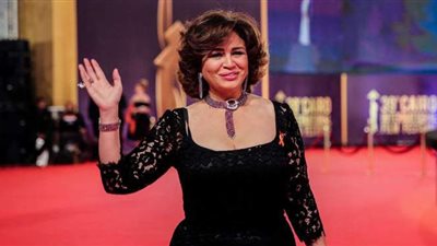 شبيهة إلهام شاهين: 