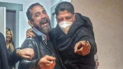 أمير كرارة يحتفل بشفائه من كورونا وعودته لتصوير مسلسله بهذه الطريقة