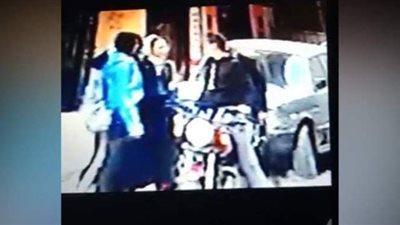 أقوال ٣ فتيات بعد علقة موت على أيدي متحرشين بإمبابة l فيديو