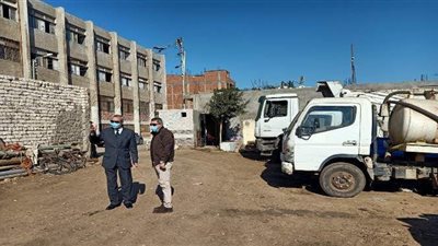 محافظ القليوبية يتفقد الحملة الميكانيكية بالقناطر الخيرية