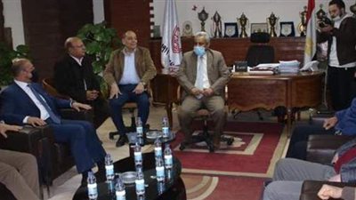 السفير العراقي بالقاهرة: سعيد بزيارتي للزمالك صاحب الشعبية الكبيرة في العراق