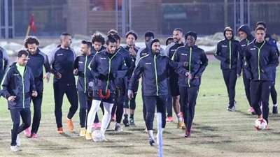 صالح جمعة يشارك بالتدريبات الجماعية لسيراميكا| صور