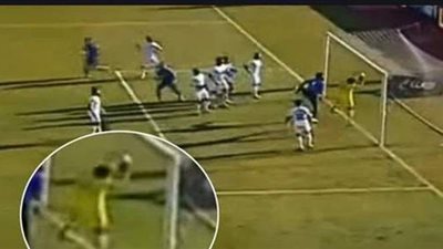 فرج عامر يعلن أحقية فوز سموحة على بيراميدز: إكرامي دخل بالكرة الجون