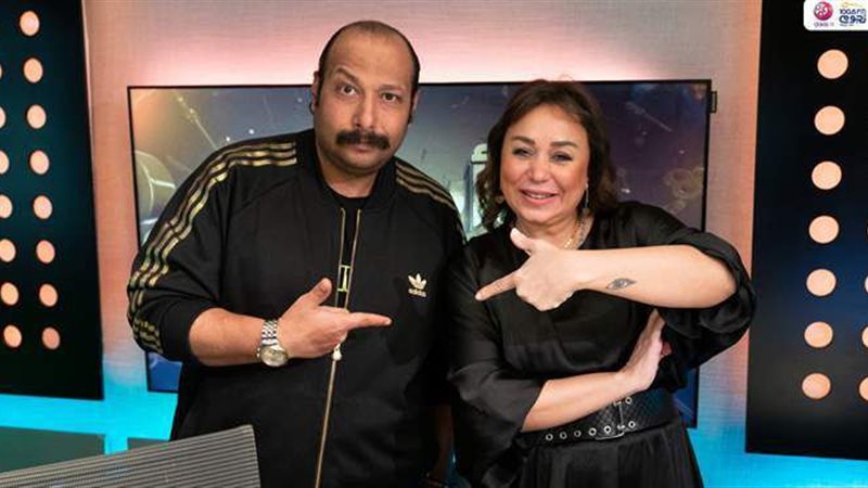 محمد ثروت وإنجي علي