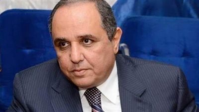 محمد شوقي يسبق بعثة الأهلي إلى قطر