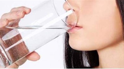 فوائد شرب الماء.. تعرف على الكمية اللازمة لجسمك يوميا