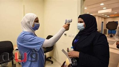 أول طبيبة تحصل على لقاح كورونا: 