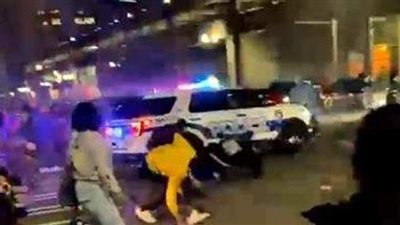 سيارة شرطة تدهس رجلا وسط حشود في واشنطن