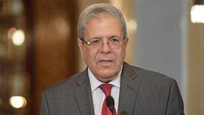 أعراض شديدة.. إصابة وزير الخارجية التونسي بفيروس كورونا