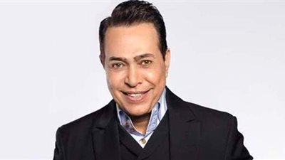 حكيم يعلن تسجيل القرآن الكريم وأدعية دينية بصوته | فيديو