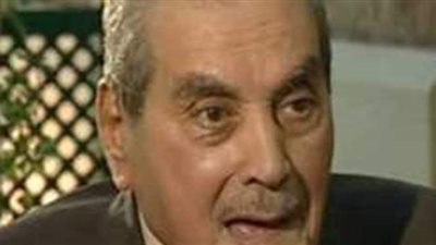 أدى لهم التحية العسكرية.. شجاعة شرطة الإسماعيلية تُذهل القائد البريطاني